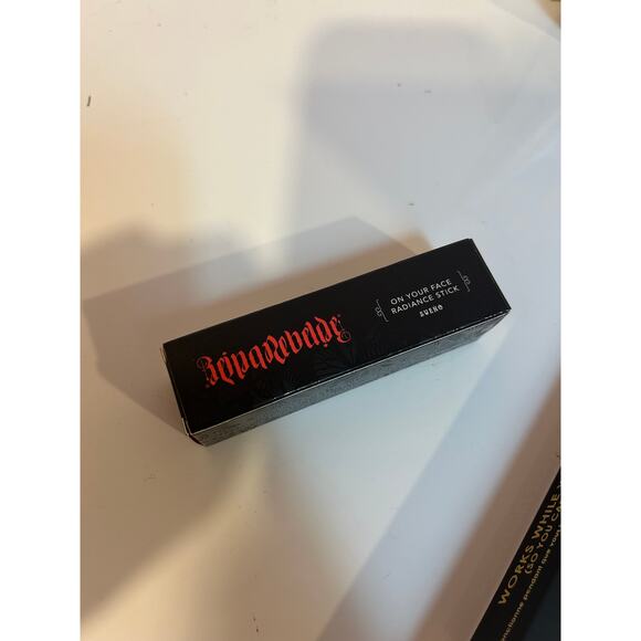 Reina Rebelde On Your Face Rediance Stick *Sueno* - Picture 2 of 2